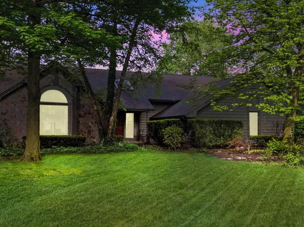 5119 Wood Manor Run, Fort Wayne, IN 46835