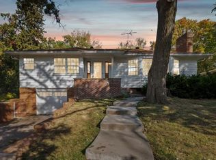319 Capitol View Ave, Roseville, MN 55113