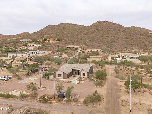 4th image of 35819 N 17TH Avenue