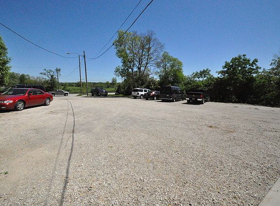 4th image of 2700 E Lincoln Hwy