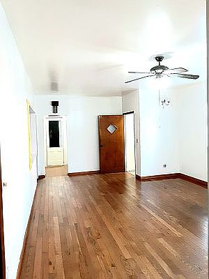 5th image of 246 Nassau Ave #1