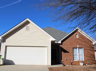 8536 Dover Dr, Leeds, AL 35094