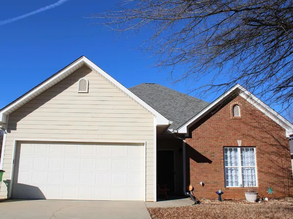 8536 Dover Dr, Leeds, AL 35094