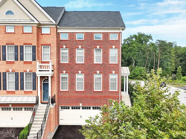 8537 Pine Springs Dr, Severn, MD 21144