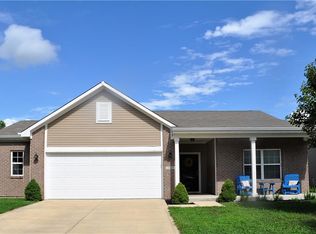 2449 Cedarmill Dr, Franklin, IN 46131