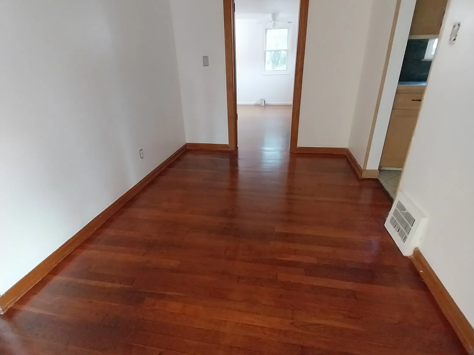 12904 Willard Avenue - 1 — Photo 3