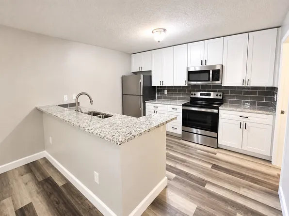 7115 Horner Ave APT B, Saint Louis, MO 63117
