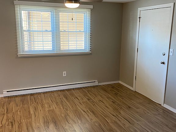 5th image of 420 Main St APT 26