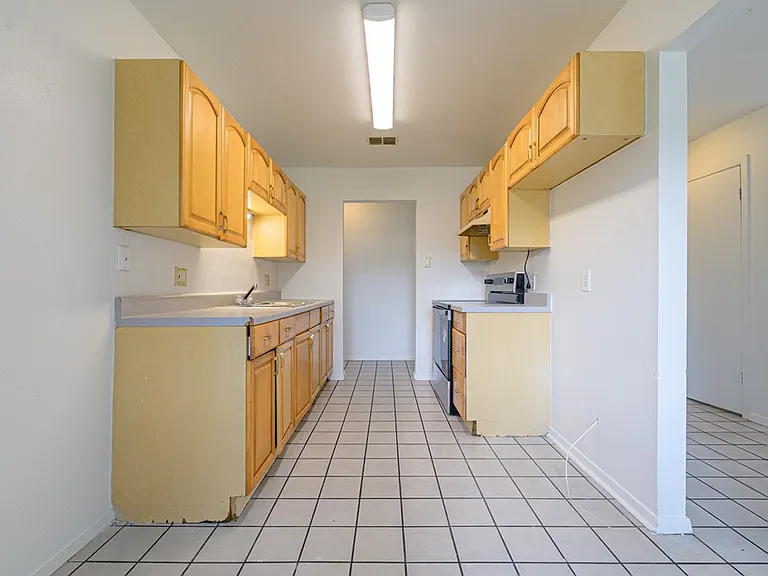 123 Cenizo St — Photo 38