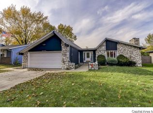 2495 Arrowhead Dr, Springfield, IL 62702