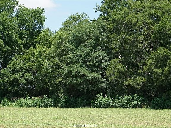 5th image of 806 County Road 328
