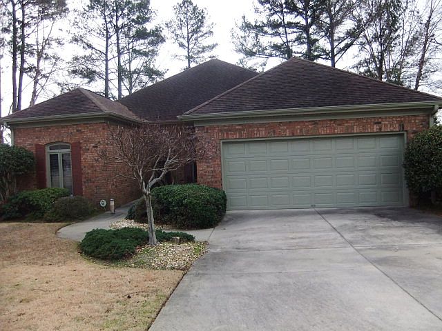 1st image of 3040 Hillcreek Dr