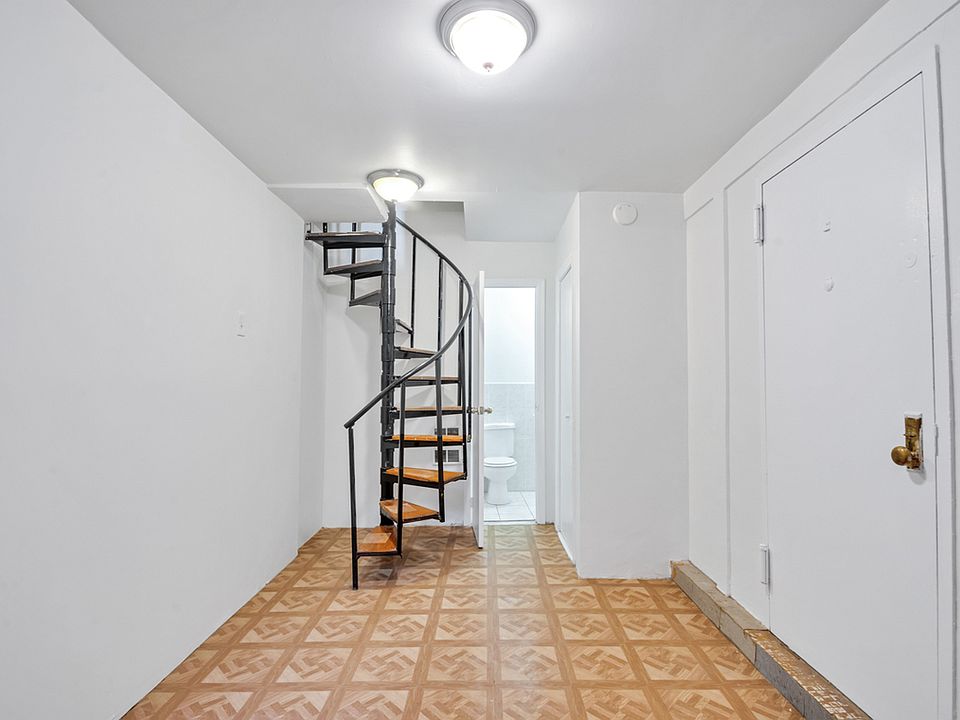 2nd image of 255 Pacific St APT 1A