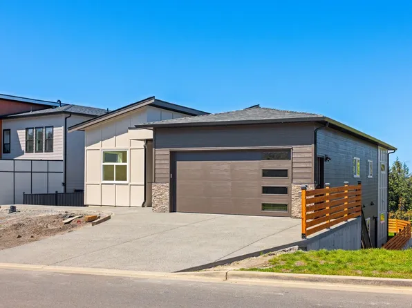 3334 Woodrush Dr, Duncan, BC V9L 0J9