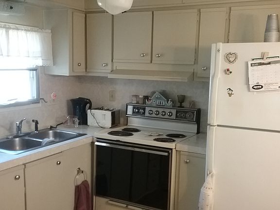 4th image of 2505 E Bay Dr Lot 216