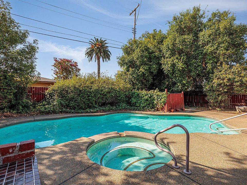 1st image of 10200 Los Palos Dr