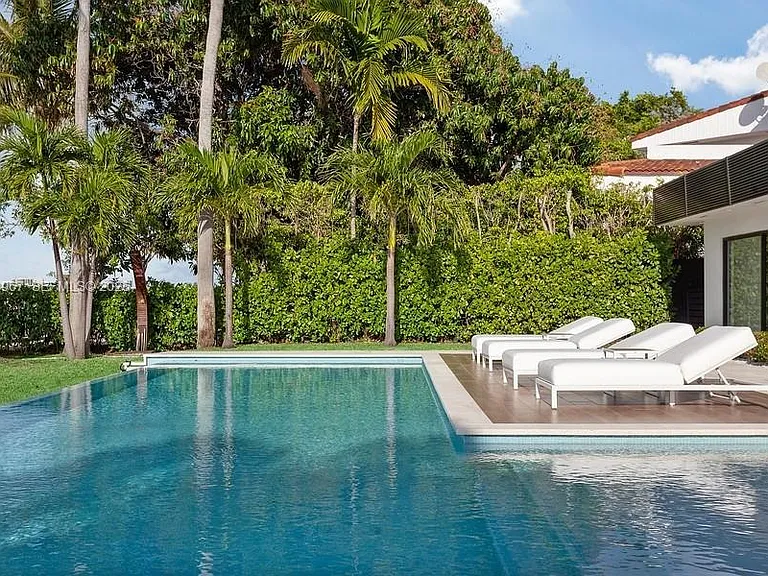 7972 Biscayne Point Cir — Photo 23