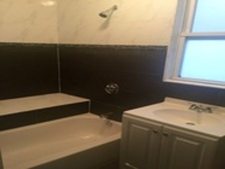 5th image of 983 E 92nd St