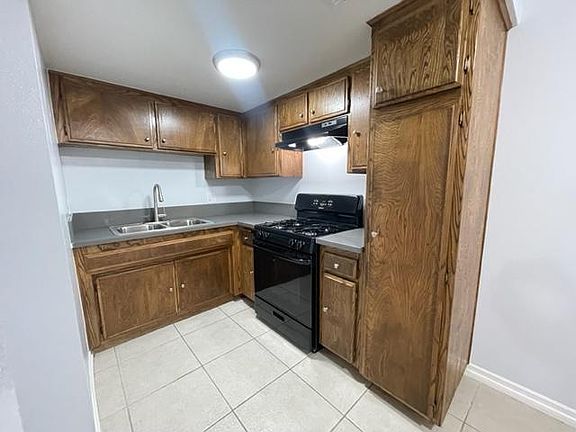 3rd image of 317 San Pascual Ave #1