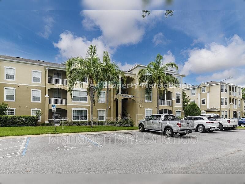 1st image of 2302 Silver Palm Dr APT 102