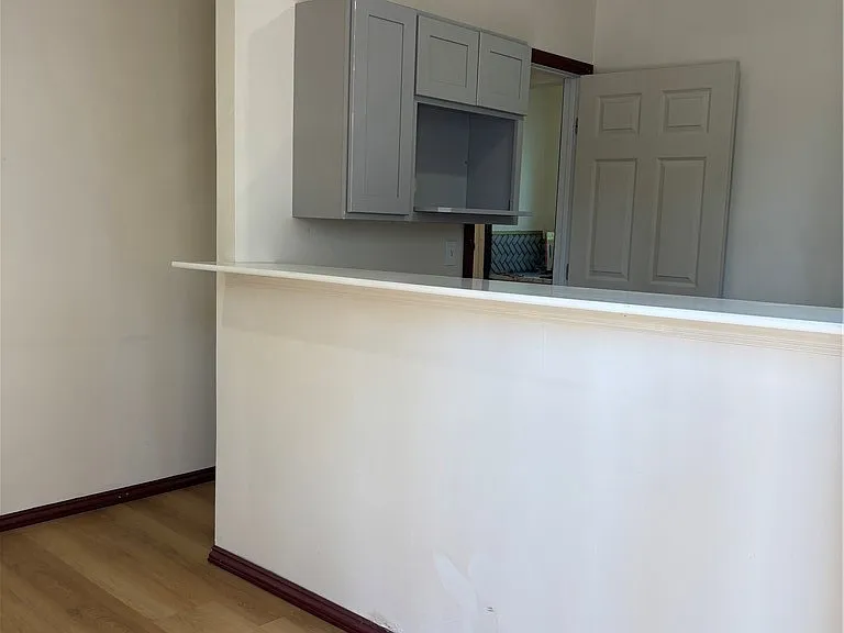 773 San Francisco Ave — Photo 4