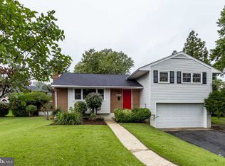 5730 Sable Dr, Alexandria, VA 22303