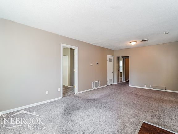 4th image of 631 Pierce Ave
