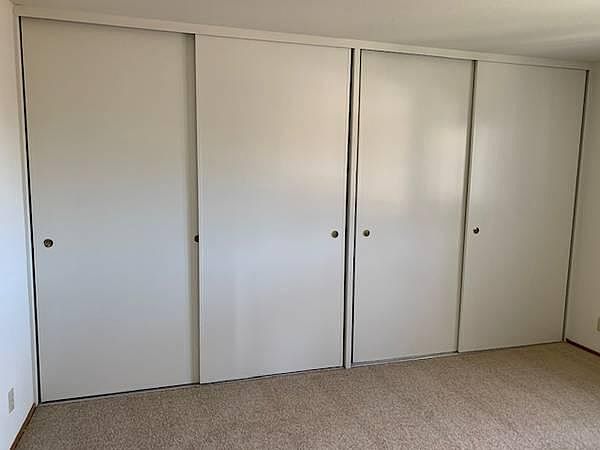 2nd image of 950 Roble Ave #1