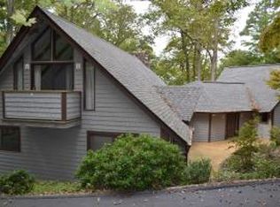 1040 Forest Way Cir, Moneta, VA 24121
