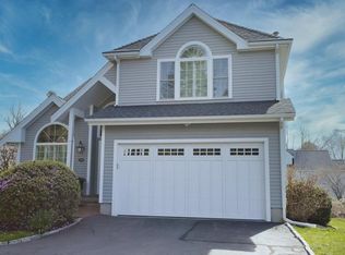 256 Salem End Rd, Framingham, MA 01701