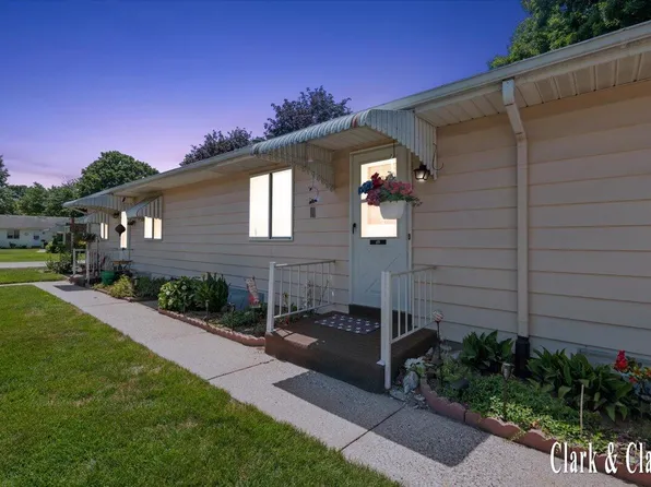 5777 Leisure South Dr SE #135, Grand Rapids, MI 49548