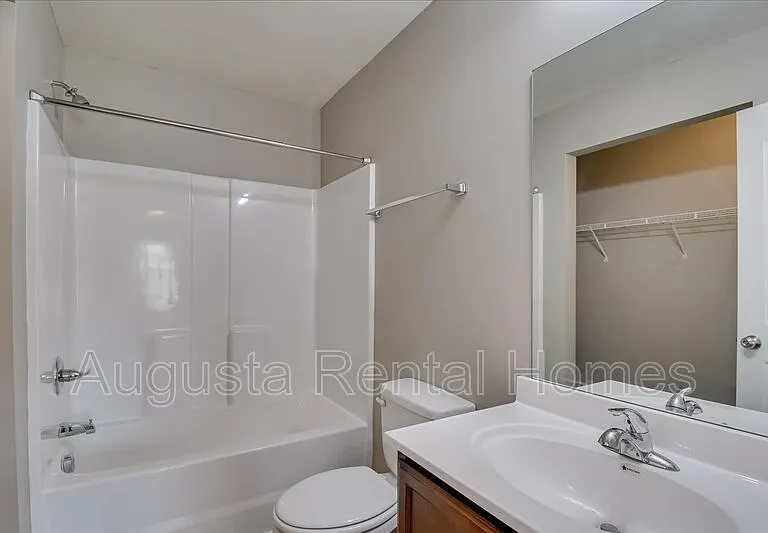 3549 Pebble Creek Dr — Photo 16
