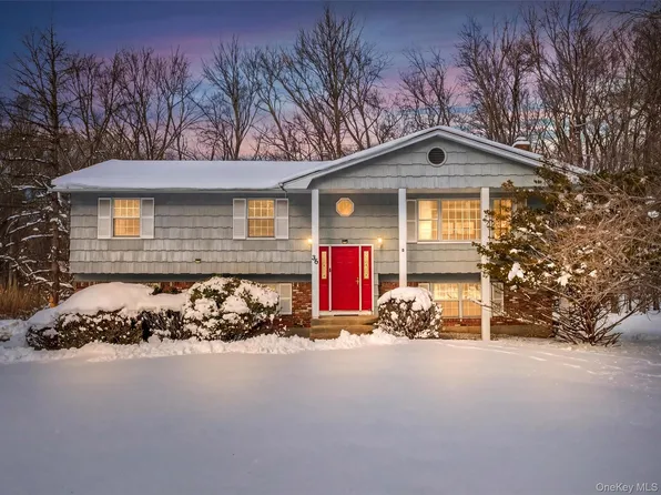 36 E Mayer Drive, Suffern, NY 10901