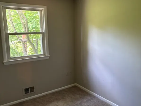 4912 Dublin Dr, Suitland, MD 20746