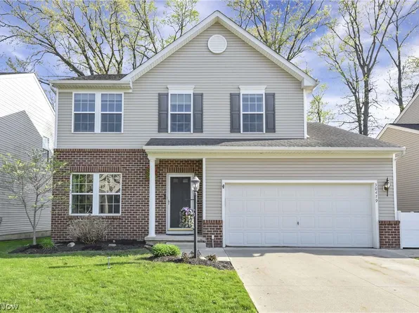 38479 Foxglen Ave, Avon, OH 44011