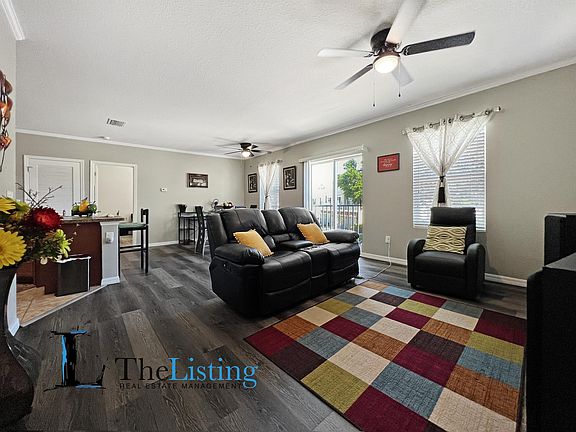 4th image of 803 Ashentree Dr #1