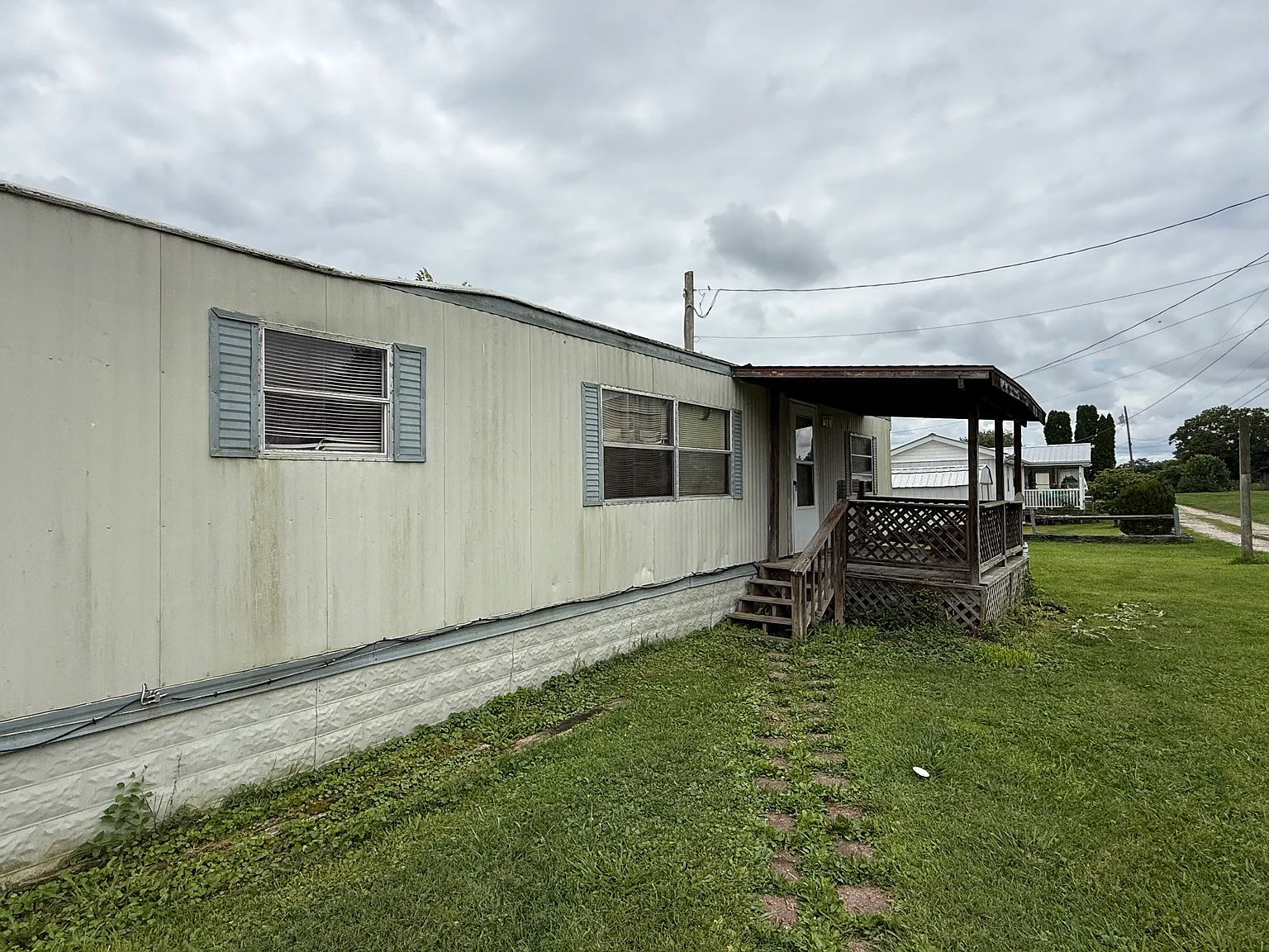 2 bed, 650 sqft, $650 — Photo 2