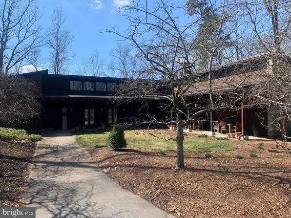 401 Lisburn Heights Dr, Lewisberry, PA 17339