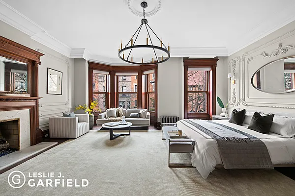 Sold by Leslie J. Garfield | media 11