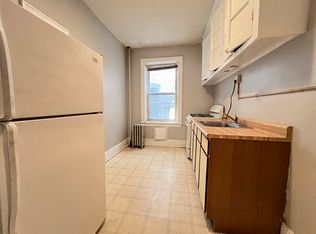 160 Avenue C #B3, Bayonne, NJ 07002