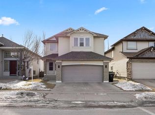 465 N Panamount Blvd NW, Calgary, AB T3K 5V1