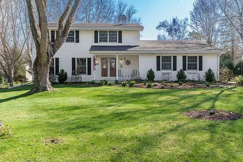 3479 Field Crest Court photo 1