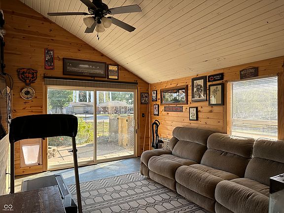 2nd image of 704 Morningstar Dr