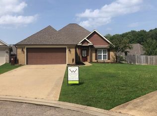 110 Woodcliff Cv, Saltillo, MS 38866
