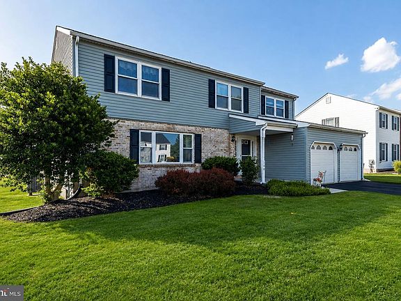 3rd image of 140 Elio Cir