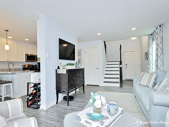 5th image of 7118 Hidden Green Cir