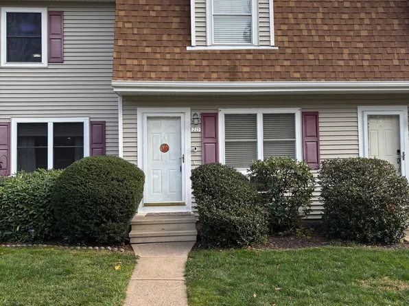 219 Brentwood Drive #219, Wallingford, CT 06492