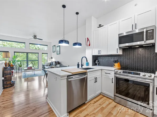 2125 Southend Dr APT 405, Charlotte, NC 28203
