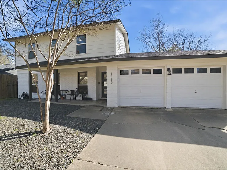 1315 Quail Park Dr — Photo 1