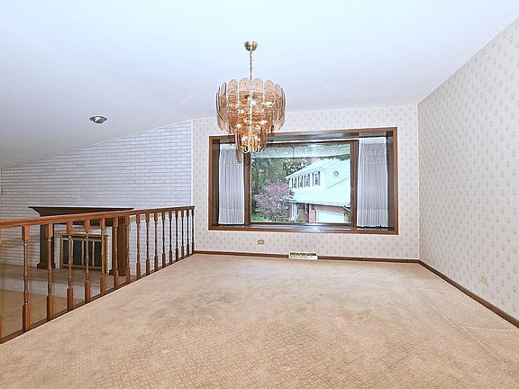 5th image of 2825 Chariot Ln